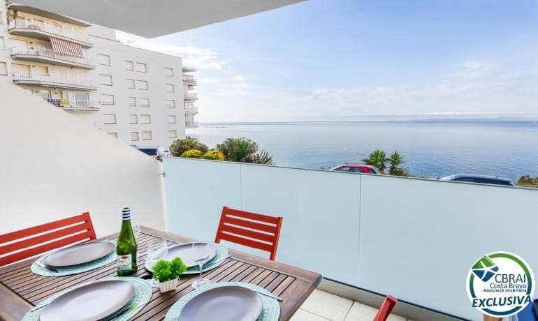 1 bedroom Apartment for sale in Roses - € 214,000 (Ref: 9149156)