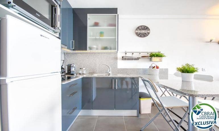 1 bedroom Apartment for sale in Roses - € 214,000 (Ref: 9149156)