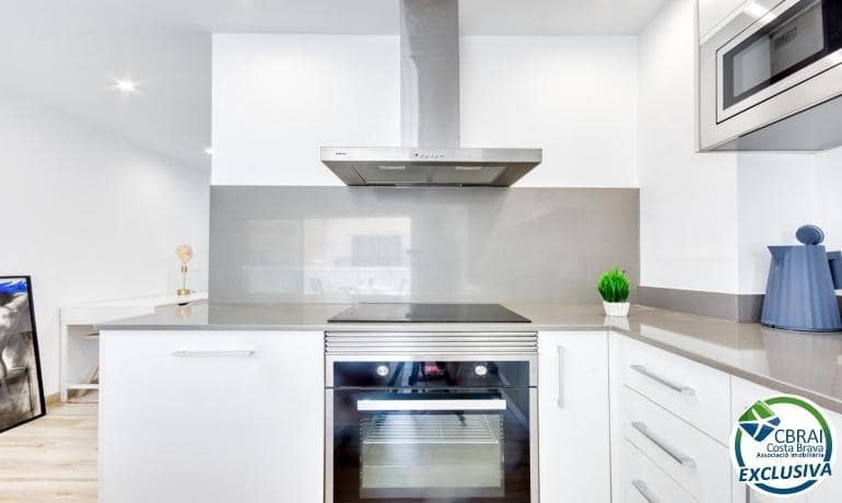 2 sypialnia Apartament na sprzedaż w Roses - 199 000 € (Ref: 9151821)