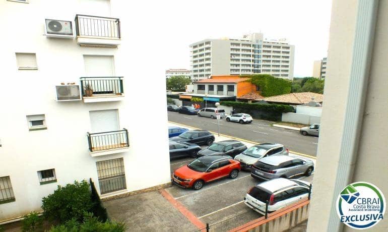 1 bedroom Apartment for sale in Roses - € 135,000 (Ref: 9171323)