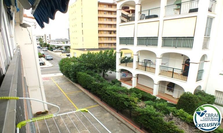 1 bedroom Apartment for sale in Roses - € 135,000 (Ref: 9171323)