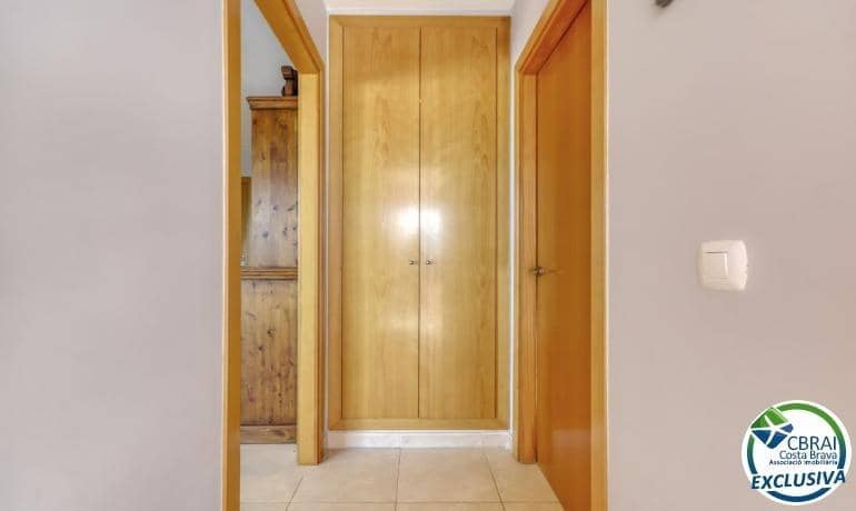 3 slaapkamer Penthouse te koop in Roses - € 360.000 (Ref: 9171328)