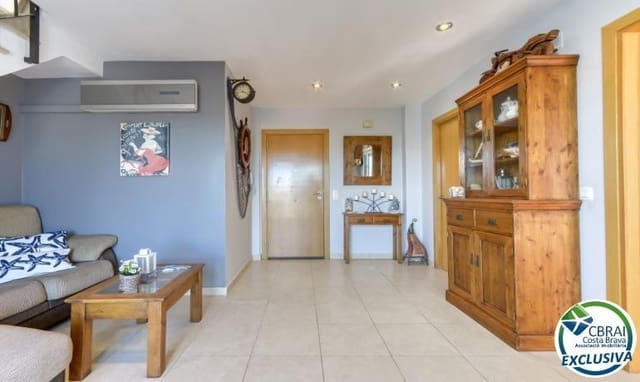 3 soveværelse Penthouse til salg i Roses - € 360.000 (Ref: 9171328)