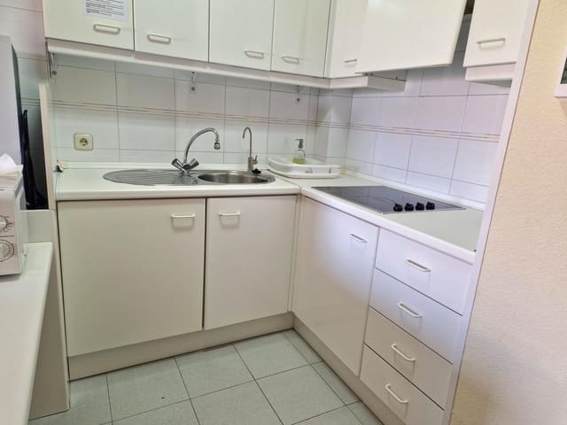 2 sovrum Lägenhet till salu i Roses - 220 000 € (Ref: 9186799)