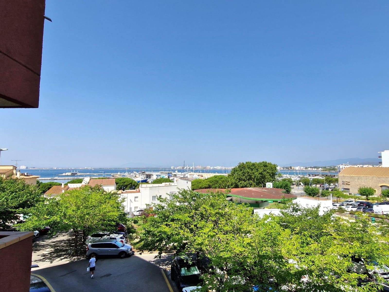 2 sovrum Lägenhet till salu i Roses - 220 000 € (Ref: 9186799)