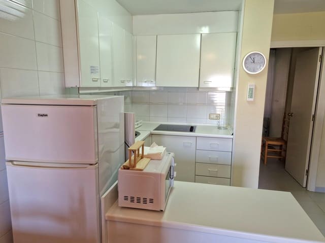 2 slaapkamer Appartement te koop in Roses - € 220.000 (Ref: 9186799)