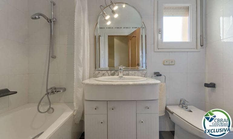 4 Zimmer Villa zu verkaufen in Roses mit Garage - 635.000 € (Ref: 9186800)