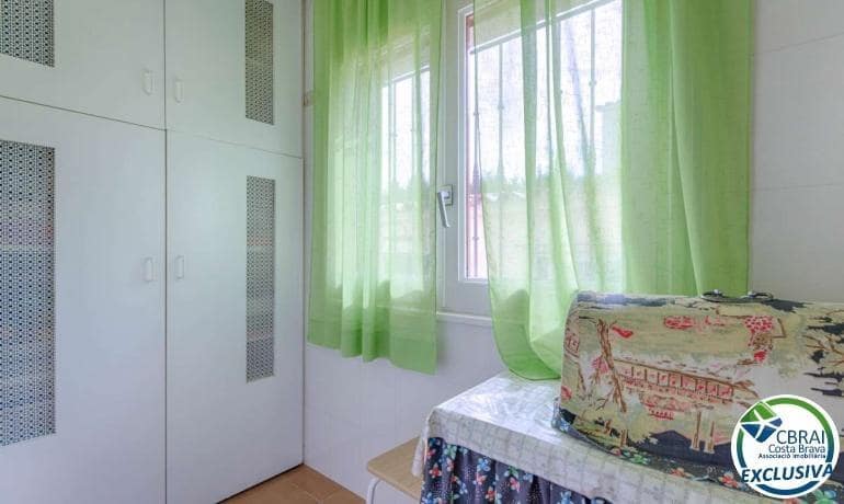 Chalet de 4 habitaciones en Roses en venta con garaje - 590.000 € (Ref: 9186800)