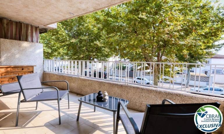 2 bedroom Apartment for sale in Empuriabrava - € 134,000 (Ref: 9192247)