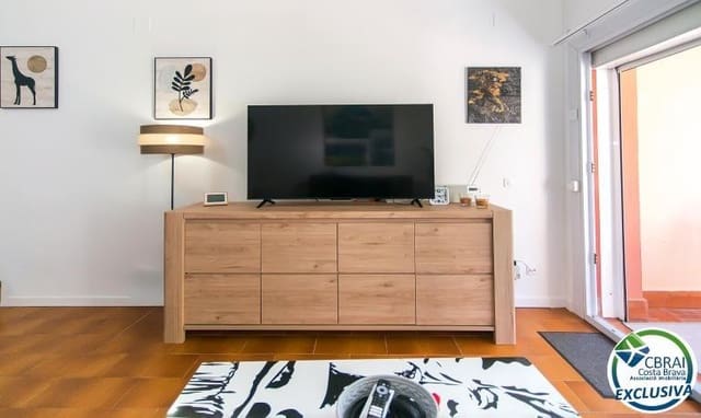 2 slaapkamer Appartement te koop in Empuriabrava, Castelló d'Empúries met zwembad - € 199.000 (Ref: 9192248)