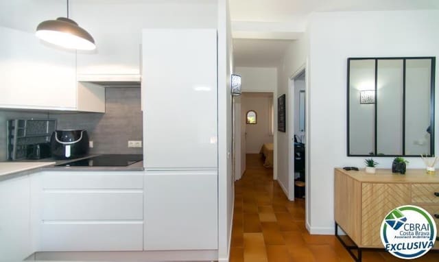 2 slaapkamer Appartement te koop in Empuriabrava, Castelló d'Empúries met zwembad - € 199.000 (Ref: 9192248)