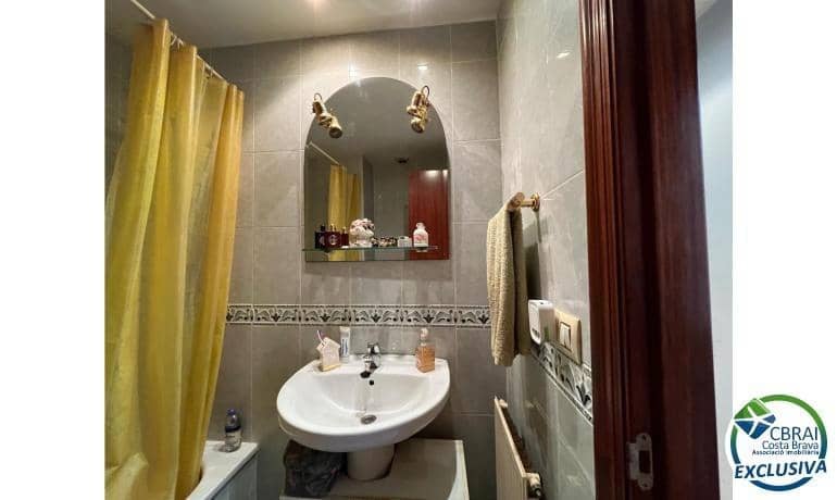 4 Zimmer Apartment zu verkaufen in Figueres - 275.000 € (Ref: 9215345)