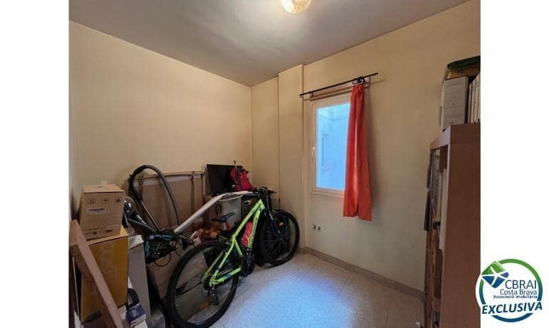 4 Zimmer Apartment zu verkaufen in Figueres - 275.000 € (Ref: 9215345)