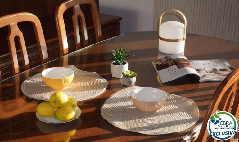 4 Zimmer Haus zu verkaufen in Vila-sacra mit Garage - 280.000 € (Ref: 9215349)