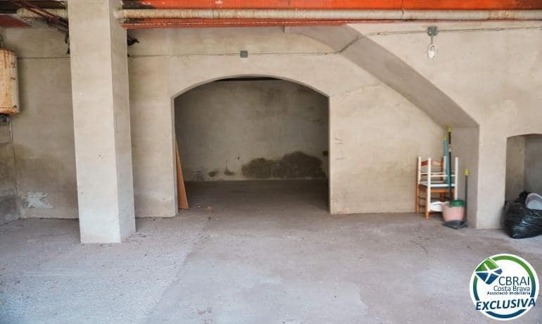 4 Zimmer Haus zu verkaufen in Vila-sacra mit Garage - 280.000 € (Ref: 9215349)