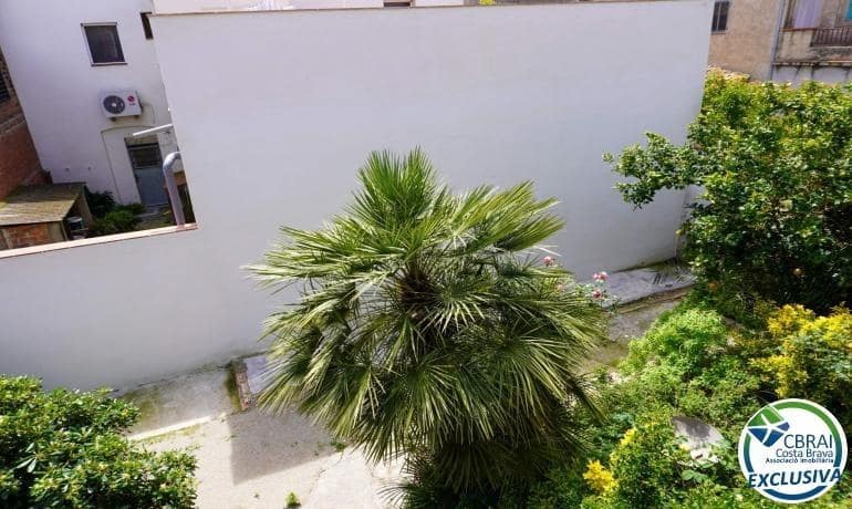 4 Zimmer Haus zu verkaufen in Vila-sacra mit Garage - 280.000 € (Ref: 9215349)