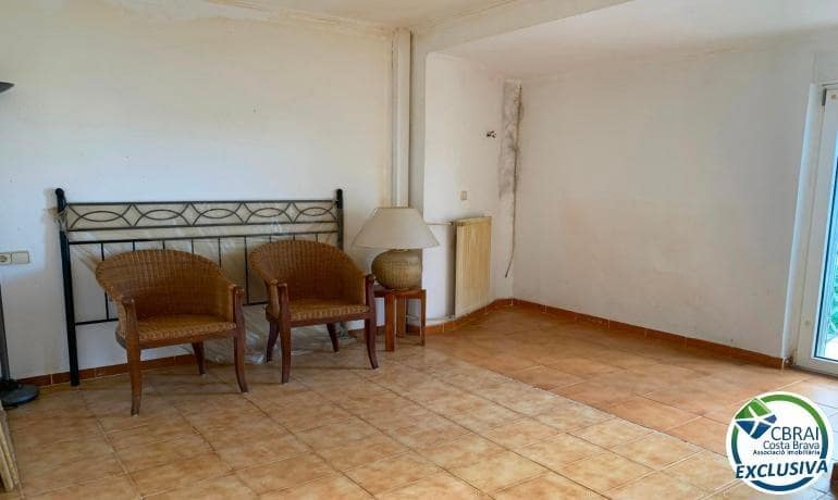 2 sypialnia Dom blizniak na sprzedaż w Empuriabrava - 299 000 € (Ref: 9215351)