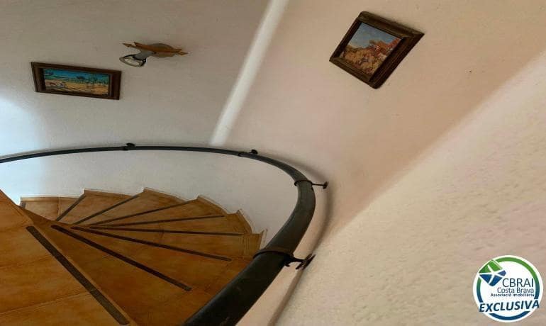 2 sypialnia Dom blizniak na sprzedaż w Empuriabrava - 299 000 € (Ref: 9215351)