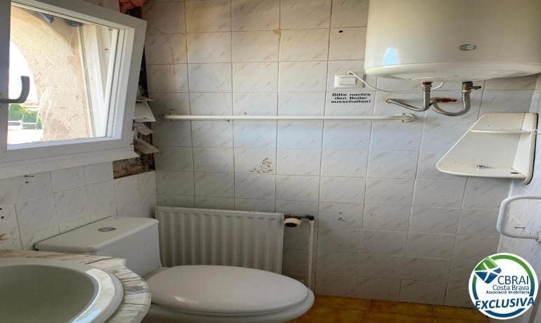 2 sypialnia Dom blizniak na sprzedaż w Empuriabrava - 299 000 € (Ref: 9215351)