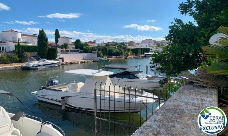 2 sypialnia Dom blizniak na sprzedaż w Empuriabrava - 299 000 € (Ref: 9215351)