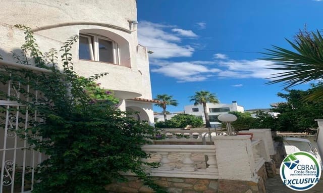 2 soveværelse Semi-Rækkehus til salg i Empuriabrava, Castelló d'Empúries - € 275.000 (Ref: 9215351)
