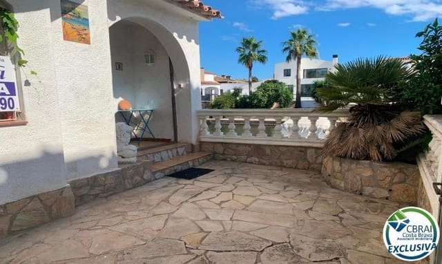 2 soveværelse Semi-Rækkehus til salg i Empuriabrava, Castelló d'Empúries - € 275.000 (Ref: 9215351)