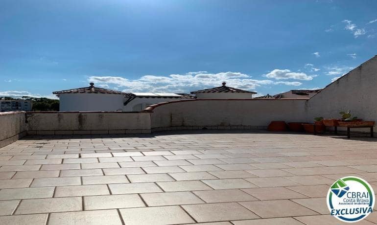 2 Zimmer Doppelhaus zu verkaufen in Empuriabrava - 275.000 € (Ref: 9215351)