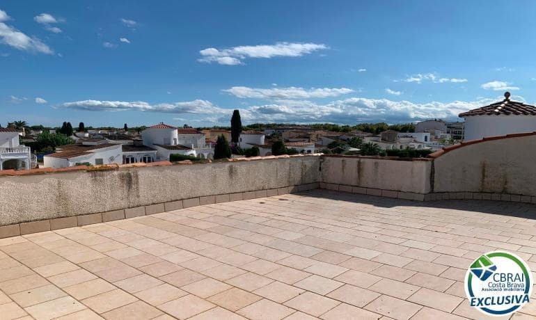 2 Zimmer Doppelhaus zu verkaufen in Empuriabrava - 275.000 € (Ref: 9215351)