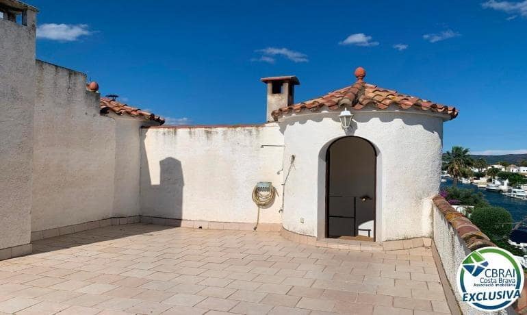 2 Zimmer Doppelhaus zu verkaufen in Empuriabrava - 275.000 € (Ref: 9215351)