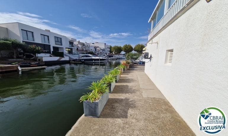 2 sypialnia Apartament na sprzedaż w Empuriabrava - 299 000 € (Ref: 9220203)