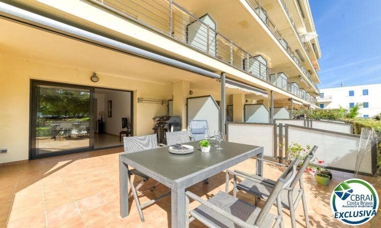 2 soveværelse Lejlighed til salg i Roses med swimmingpool - € 480.000 (Ref: 9272513)