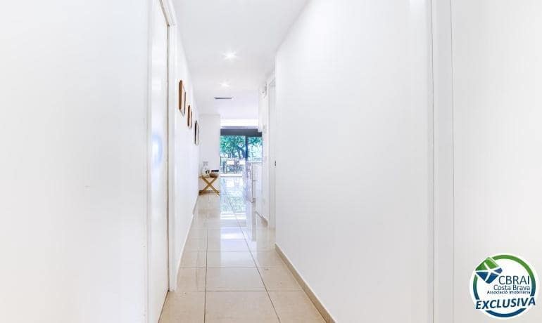 2 soveværelse Lejlighed til salg i Roses med swimmingpool - € 480.000 (Ref: 9272513)