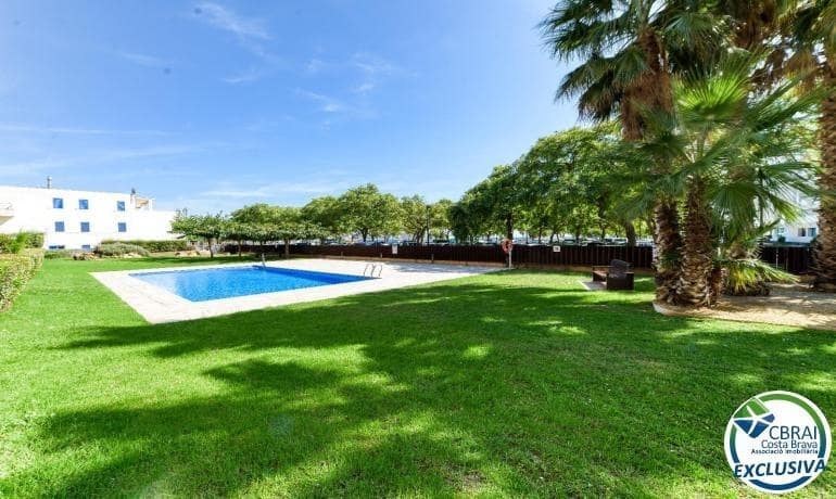 2 soveværelse Lejlighed til salg i Roses med swimmingpool - € 480.000 (Ref: 9272513)