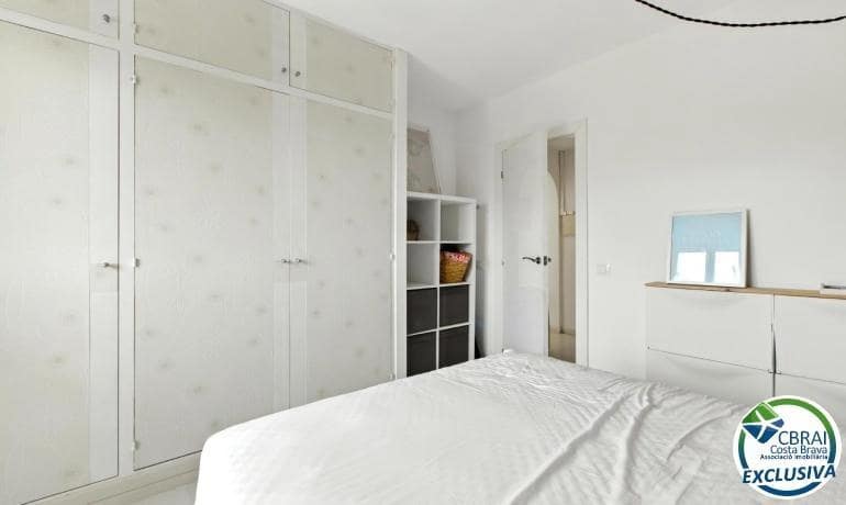 2 slaapkamer Appartement te koop in Empuriabrava met zwembad - € 225.000 (Ref: 9282109)