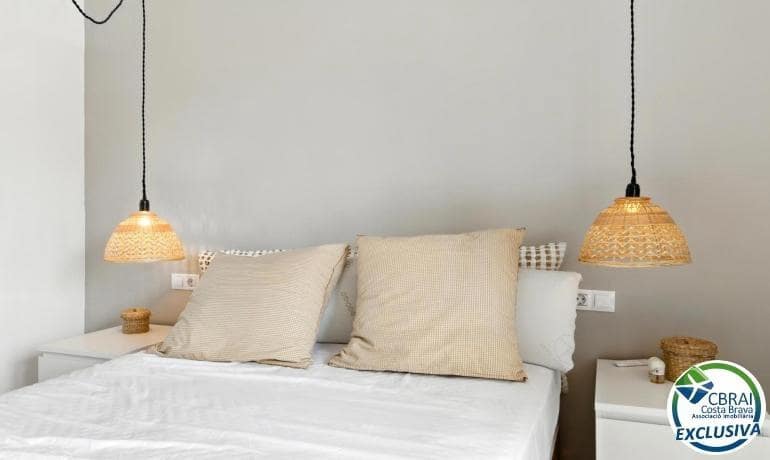 2 slaapkamer Appartement te koop in Empuriabrava met zwembad - € 225.000 (Ref: 9282109)