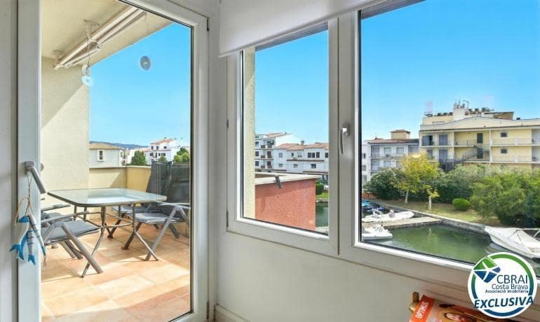 2 bedroom Apartment for sale in Empuriabrava with pool - € 205,000 (Ref: 9282109)