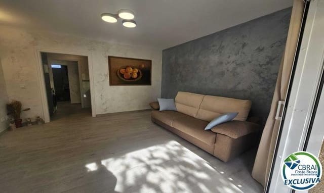 1 slaapkamer Appartement te koop in Empuriabrava, Castelló d'Empúries - € 145.000 (Ref: 9312787)
