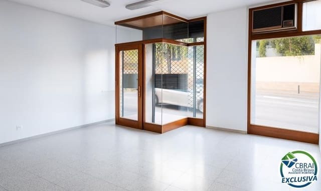 Comercial para venda em Figueres - 75 000 € (Ref: 9312789)