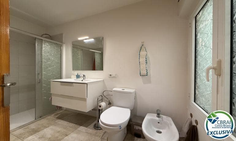 2 bedroom Apartment for sale in Roses - € 190,000 (Ref: 9321825)