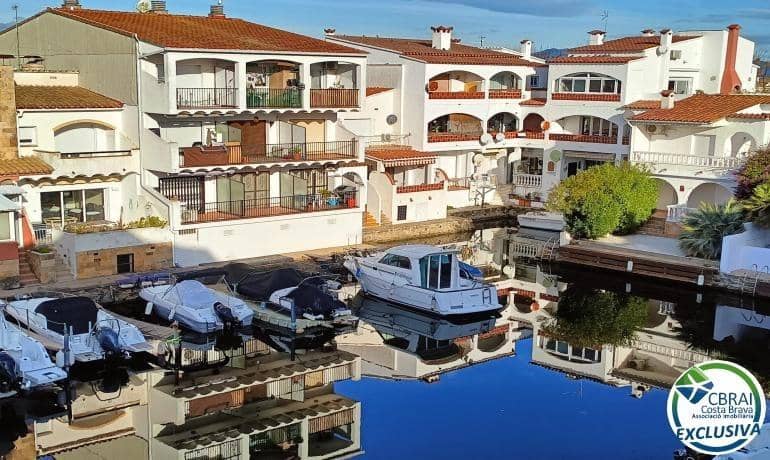 1 bedroom Apartment for sale in Empuriabrava - € 154,000 (Ref: 9330554)