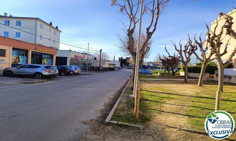 1 bedroom Apartment for sale in Empuriabrava - € 154,000 (Ref: 9330554)