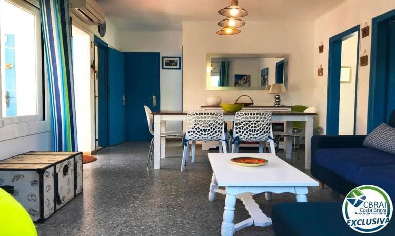 2 bedroom Apartment for sale in Roses - € 340,000 (Ref: 9330555)