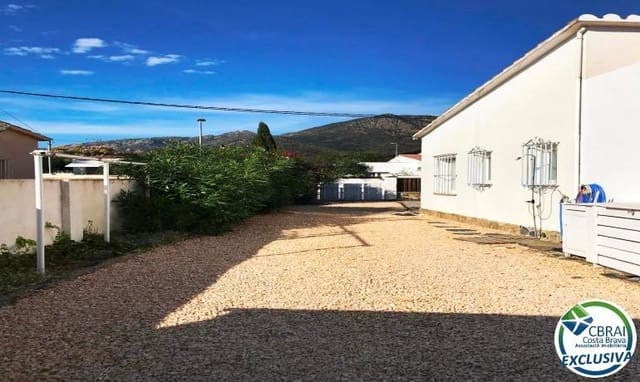 2 slaapkamer Appartement te koop in Roses - € 330.000 (Ref: 9330555)