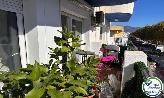 2 slaapkamer Appartement te koop in Empuriabrava, Castelló d'Empúries - € 175.000 (Ref: 9334856)