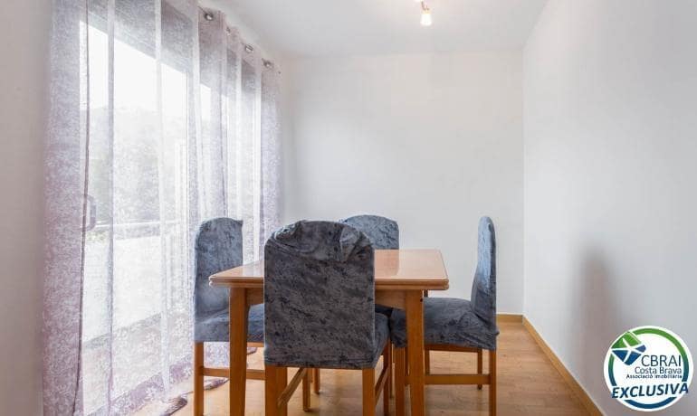 3 slaapkamer Appartement te koop in Roses - € 247.000 (Ref: 9334857)