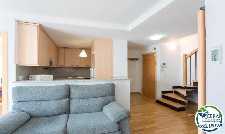 3 slaapkamer Appartement te koop in Roses - € 247.000 (Ref: 9334857)