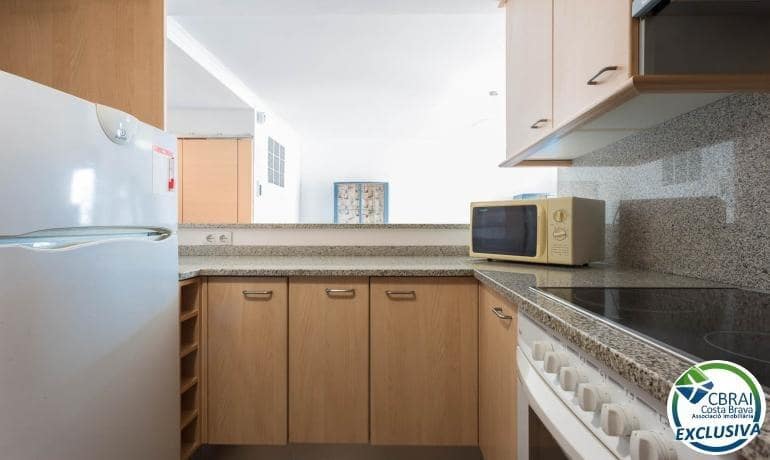 3 slaapkamer Appartement te koop in Roses - € 247.000 (Ref: 9334857)