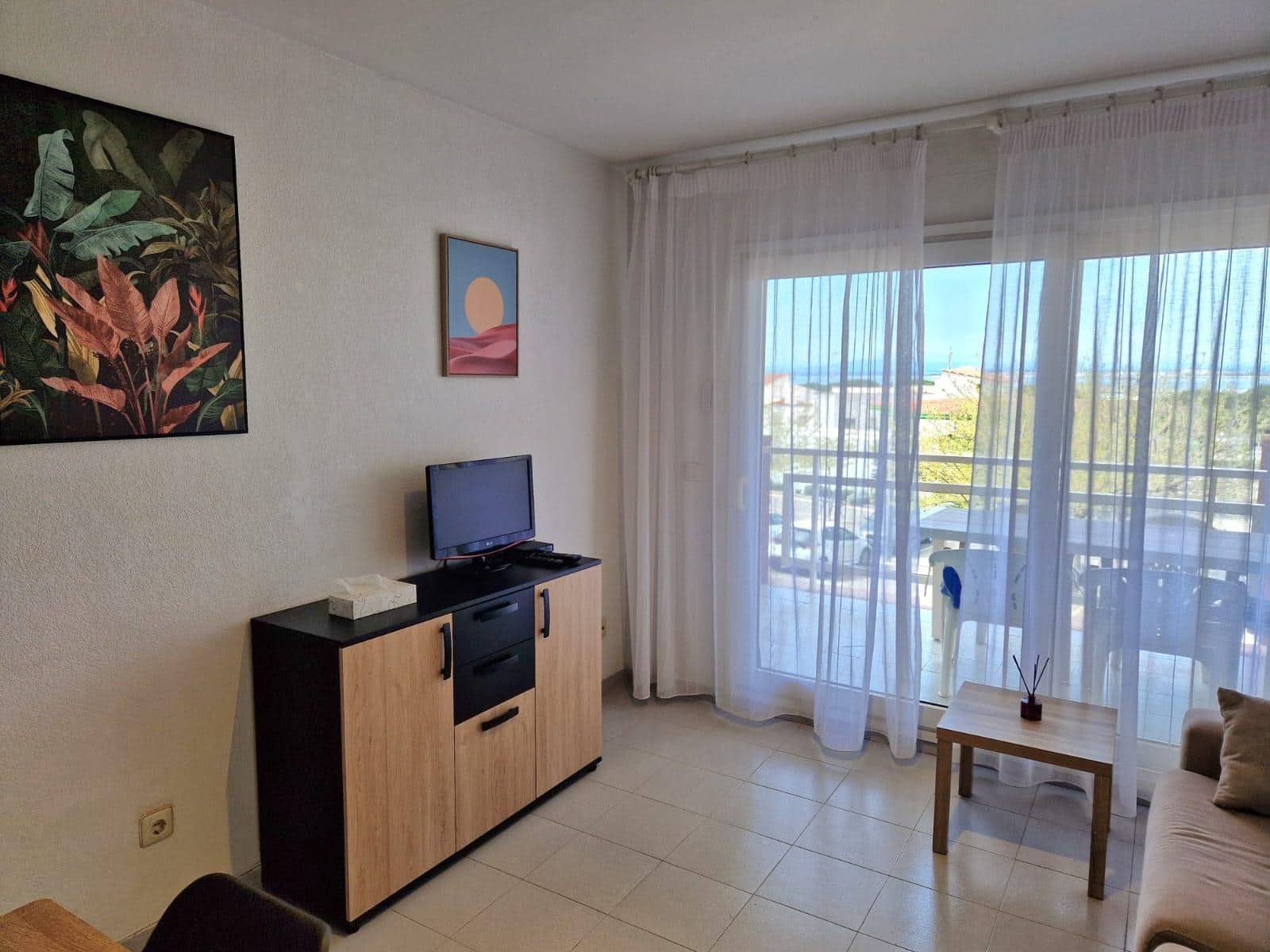 2 bedroom Apartment for sale in Roses - € 225,000 (Ref: 9334858)