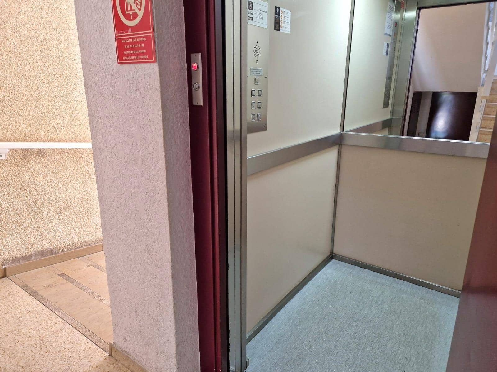 2 bedroom Apartment for sale in Roses - € 225,000 (Ref: 9334858)