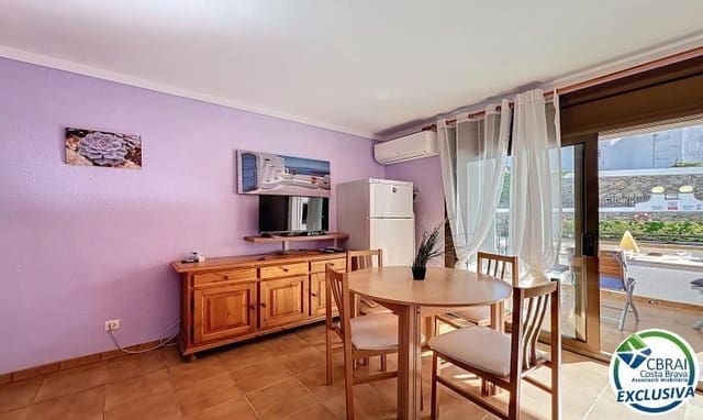 1 slaapkamer Appartement te koop in Roses met zwembad - € 144.000 (Ref: 9337939)